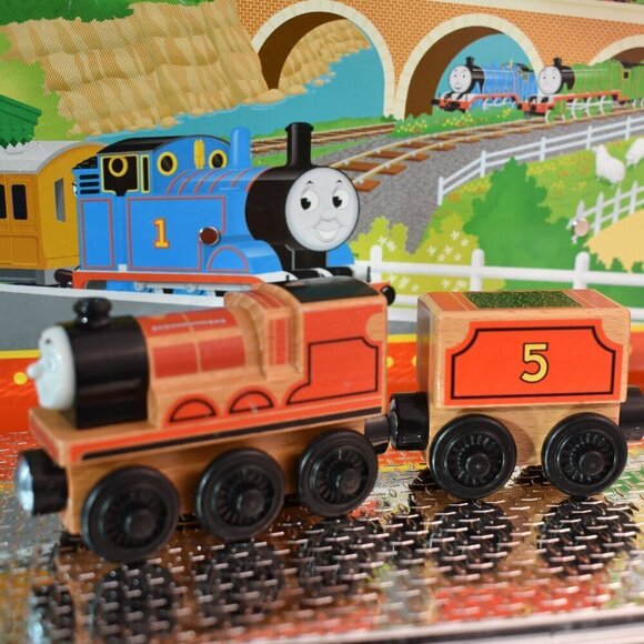 James Real Exposed Wood Thomas the Tank Engine & Friends Wooden Railway Trains - Picture 2 of 12